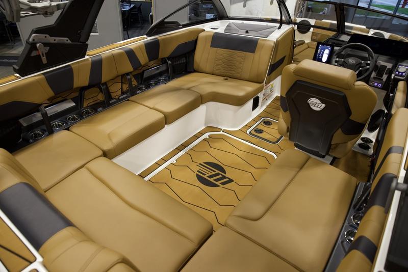 2025 Malibu 22 MXZ