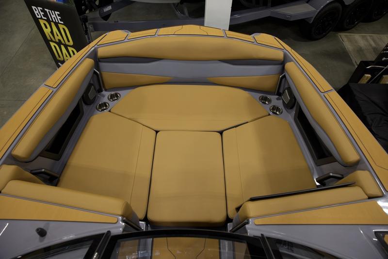 2025 Axis A225