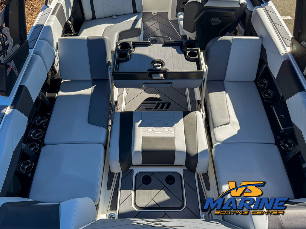 2025 Malibu Boats 23 LSV