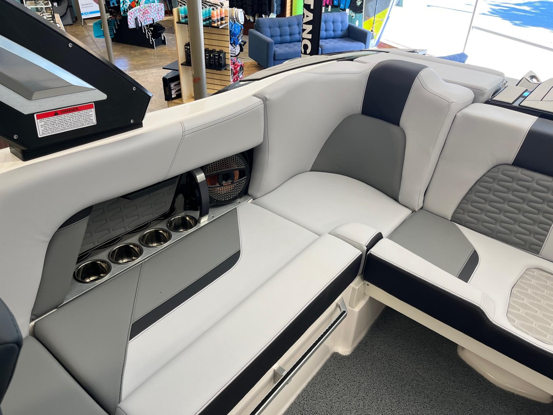 2024 MasterCraft X22
