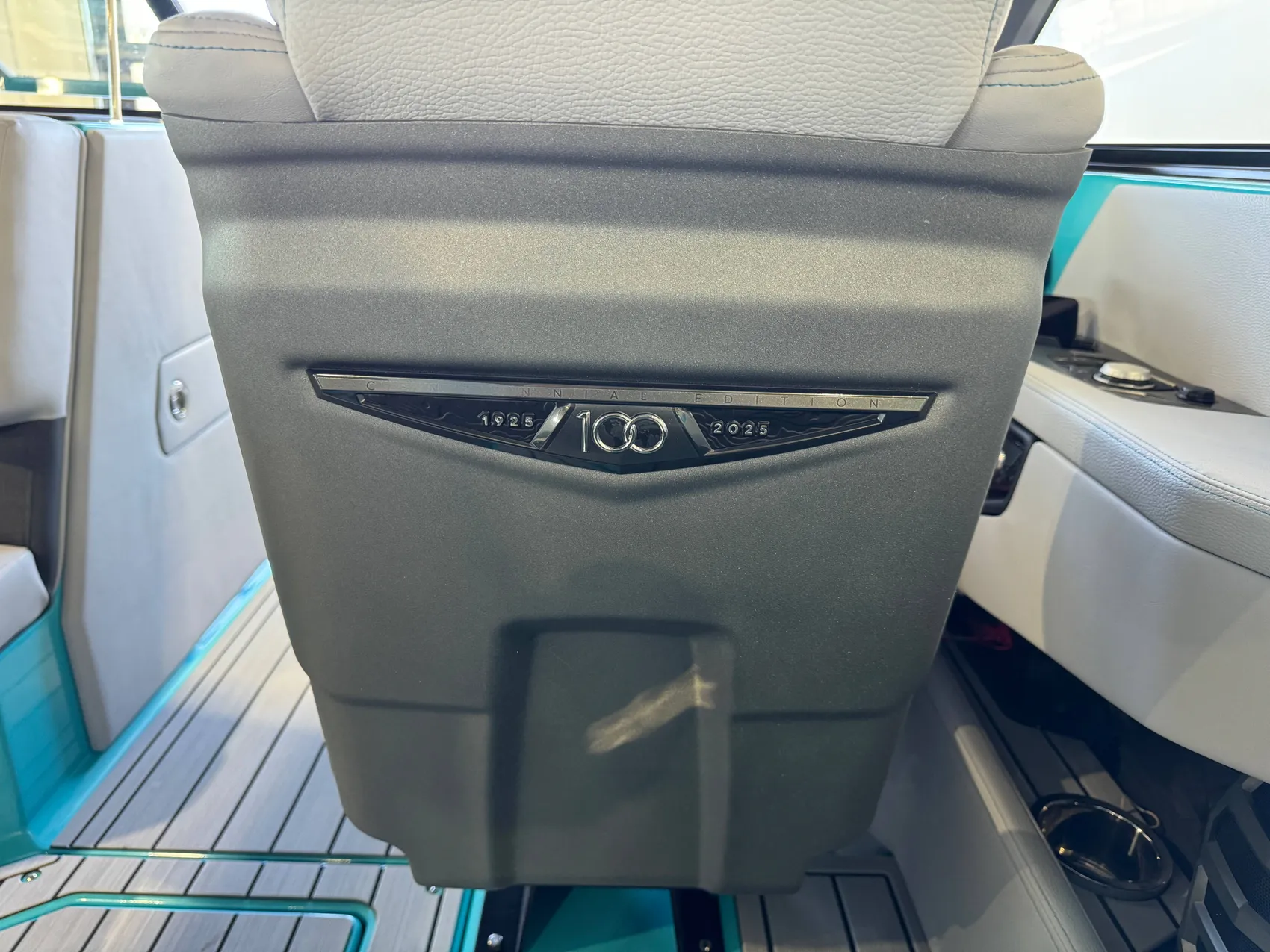 2025 Nautique G23
