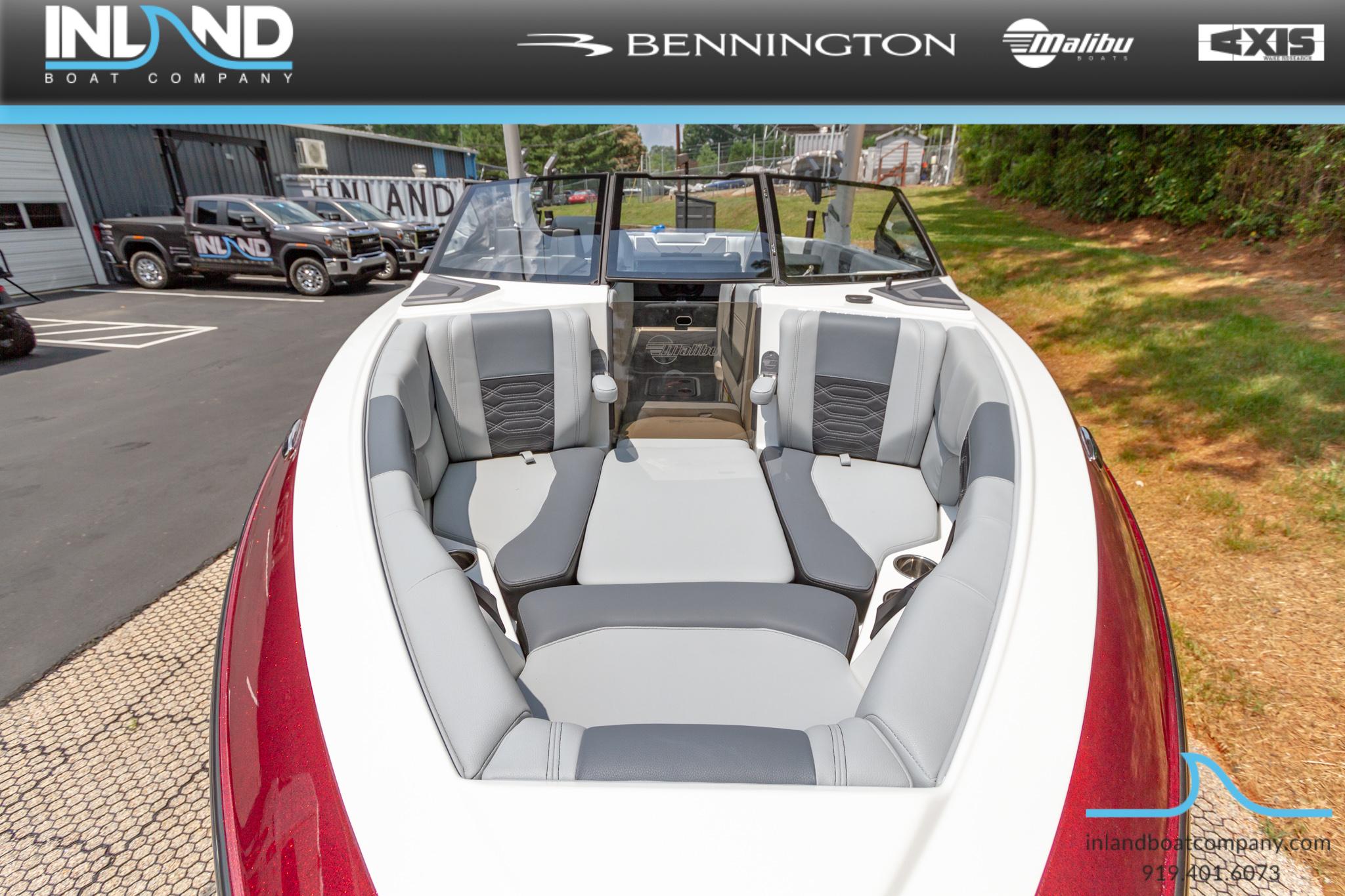 2024 Malibu Boats 25 LSV