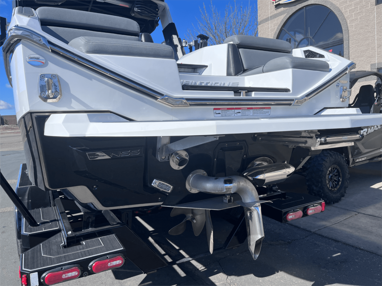 2022 Nautique Paragon G25! Only 200 hours! USA DELIVERY available!