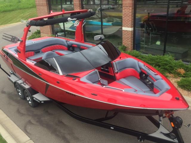2016 Malibu Wakesetter 25 LSV -Supercharged