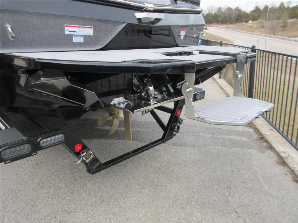 NEW 2024 Mastercraft XT25