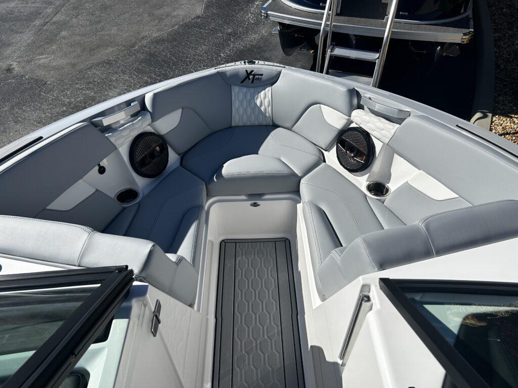2024 MasterCraft XT22T