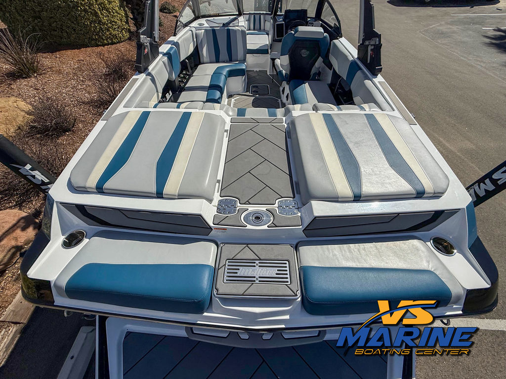 2023 Malibu Boats 22 LSV