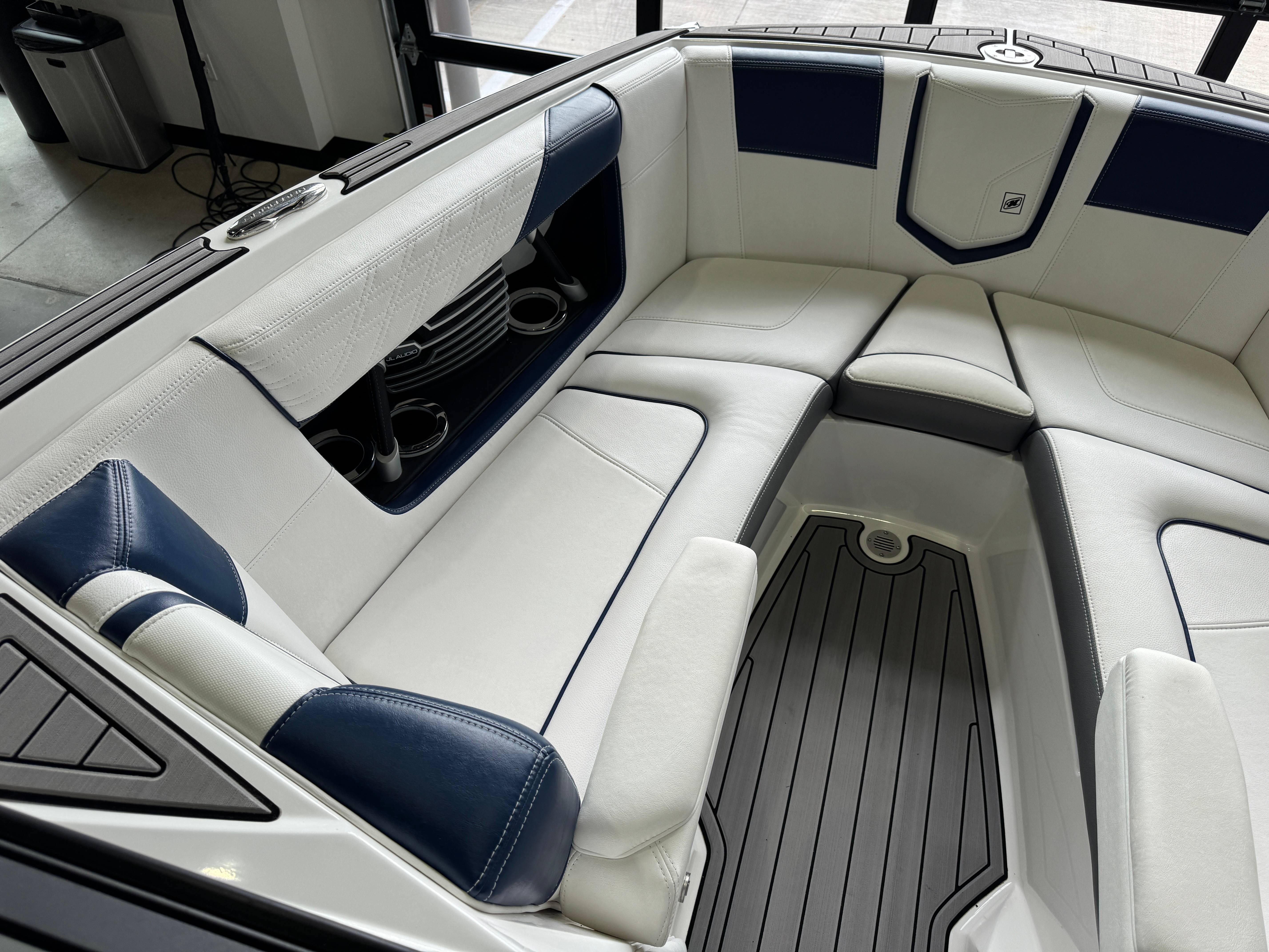 2017 Nautique Super Air Nautique G23