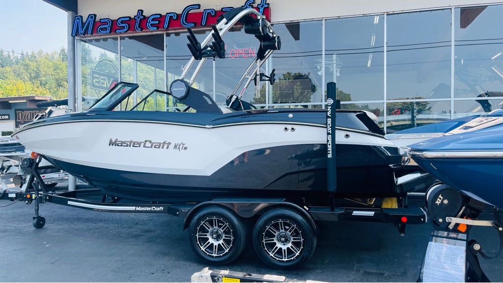2024 MasterCraft NXT21