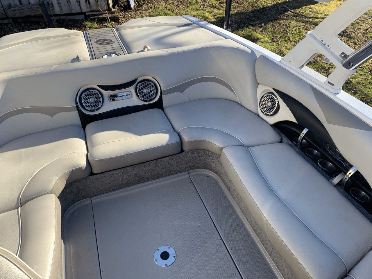 2014 Malibu Wakesetter 21 VLX – Great Condition!