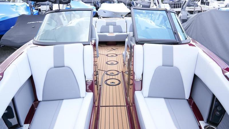 New 2023 MasterCraft X24