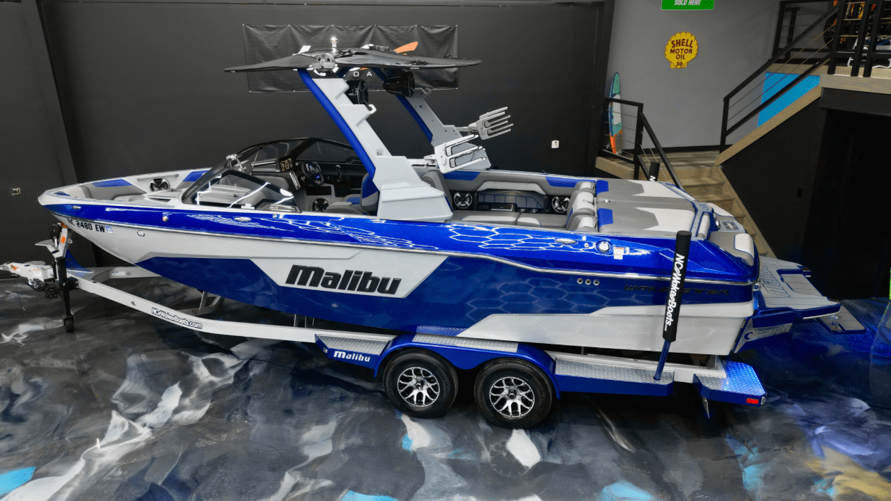 2021 Malibu Wakesetter 25 LSV