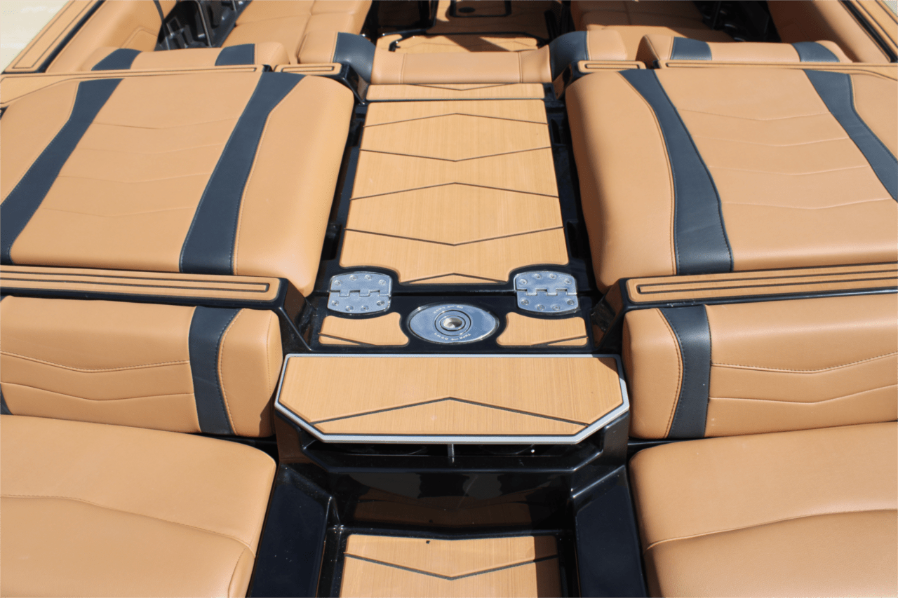 2025 Malibu 23 MXZ