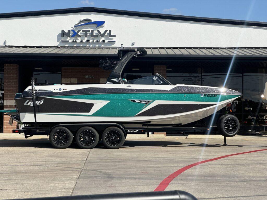 boat.Title