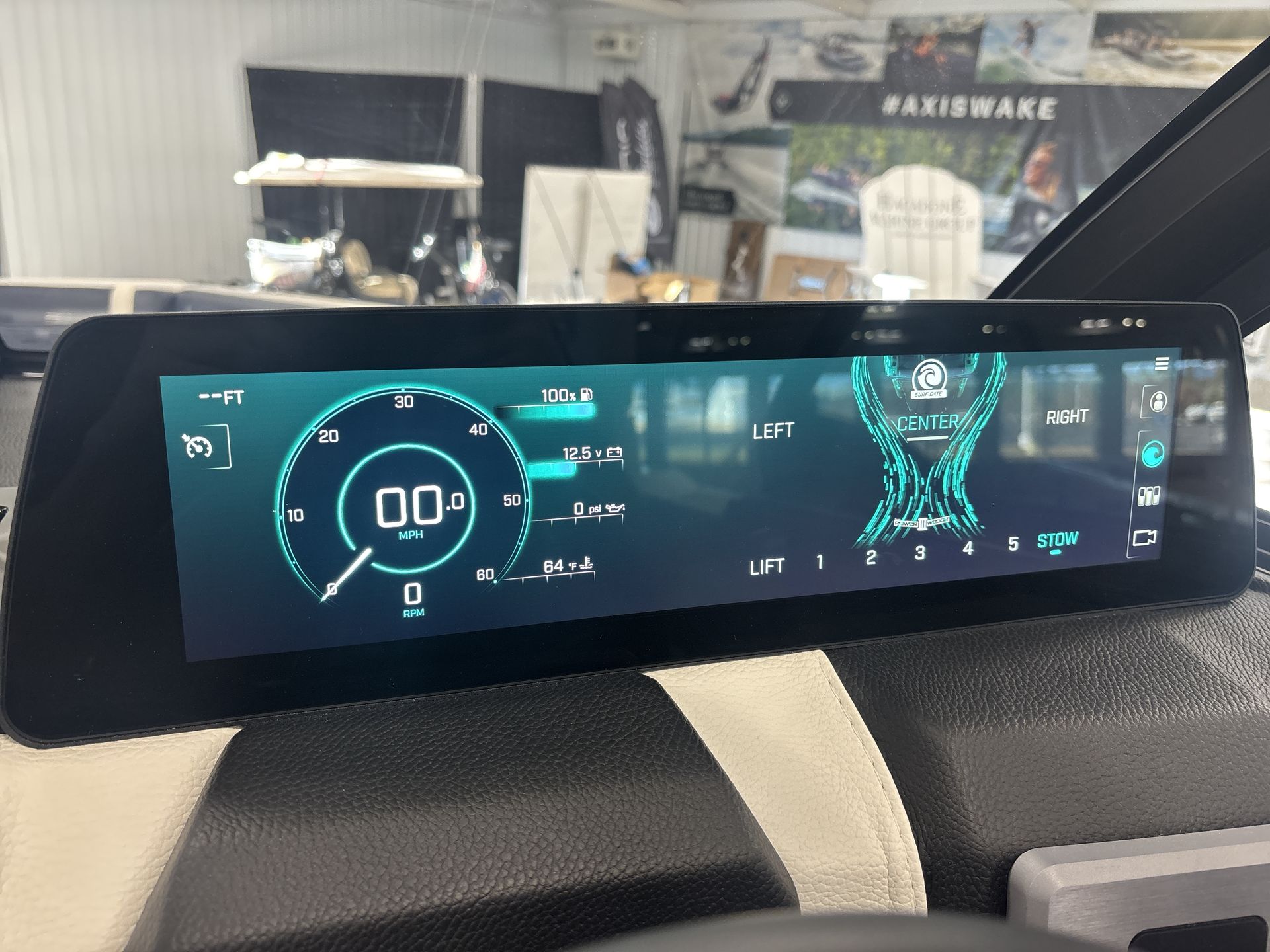 2025 Malibu 25LSV
