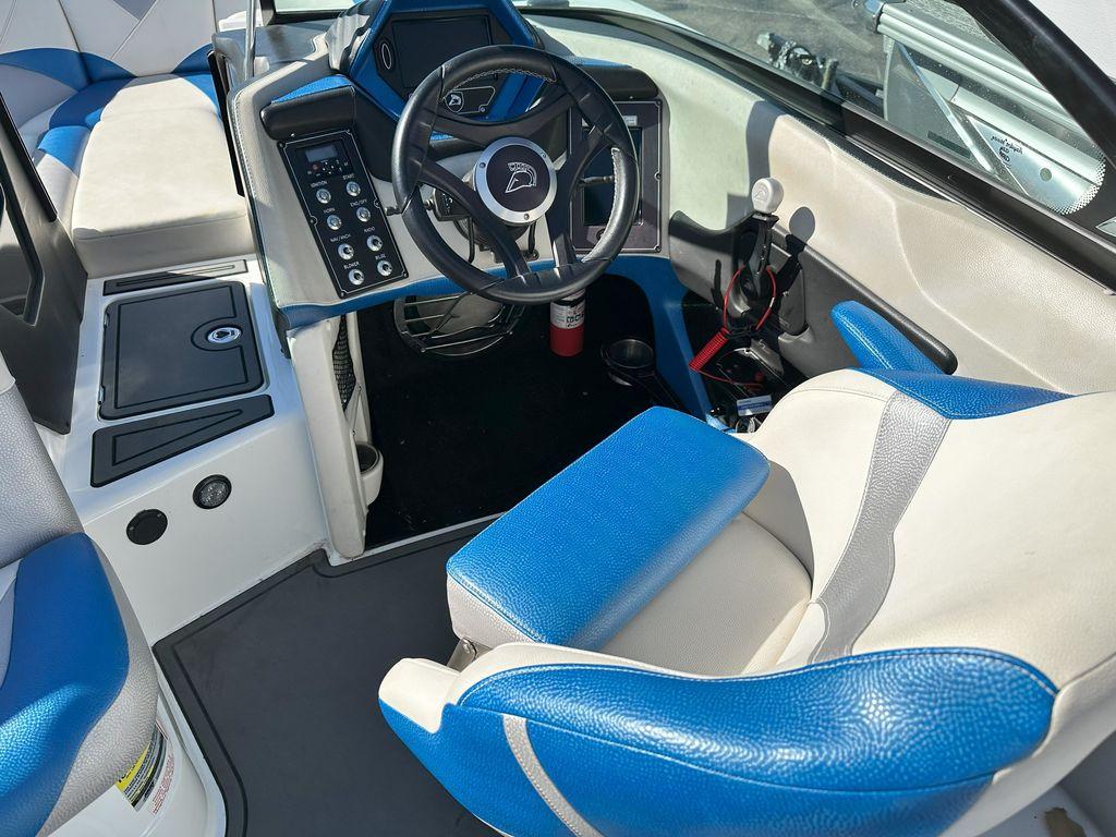 2016 Centurion Enzo FS44