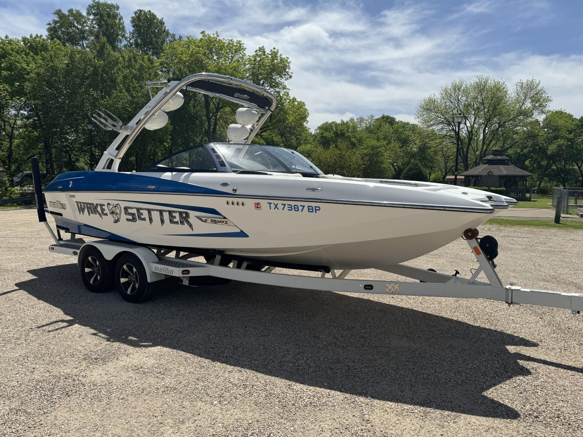 2012 Malibu 22 MXZ