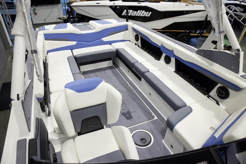 2025 Axis T250