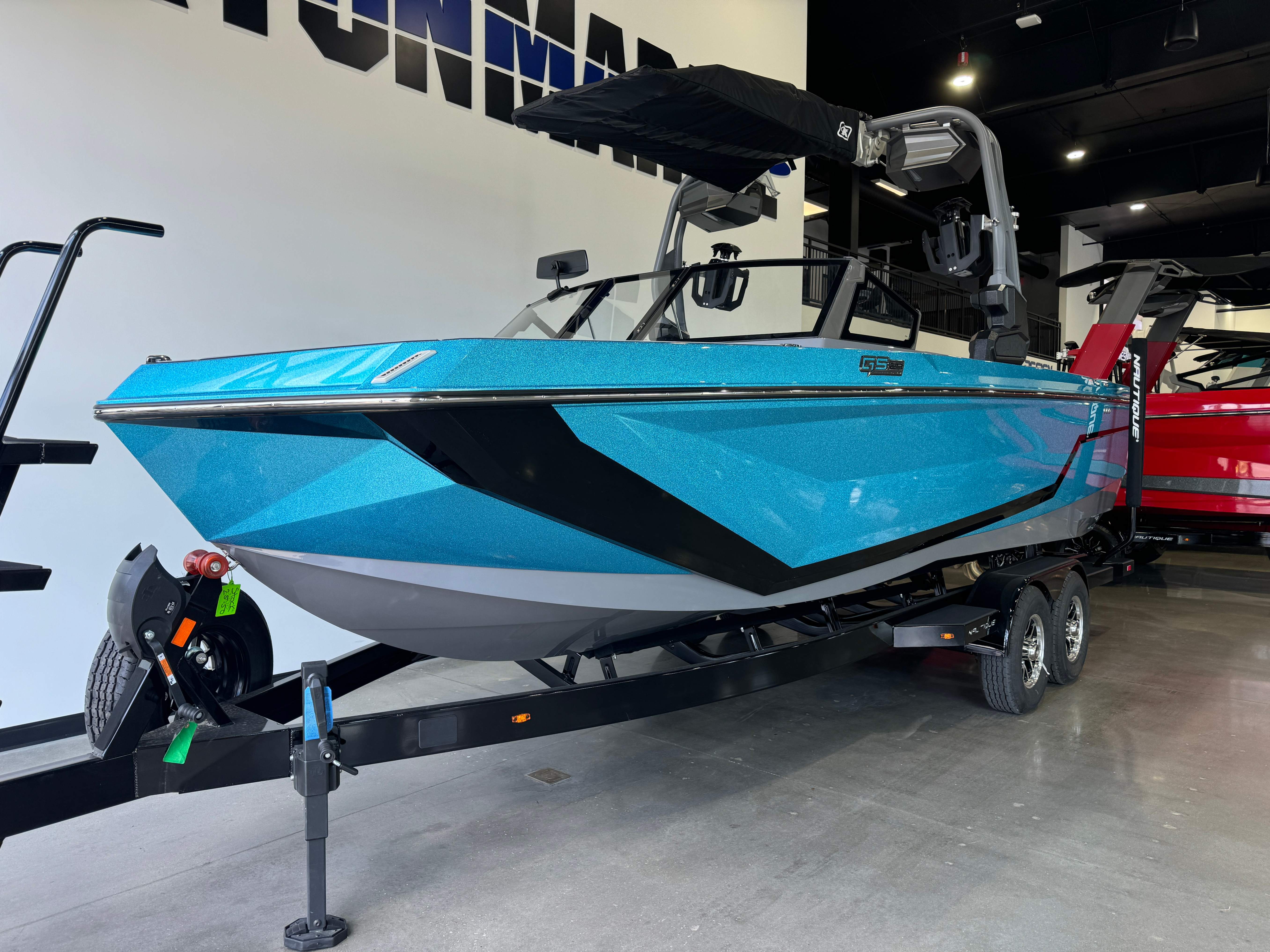 boat.Title