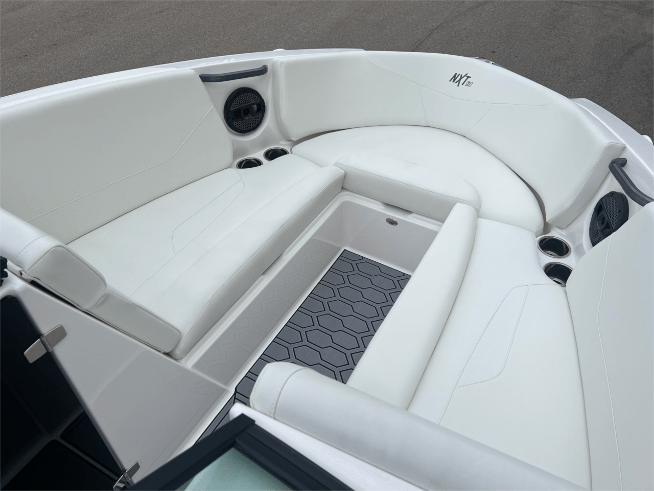 2024 MasterCraft NXT23