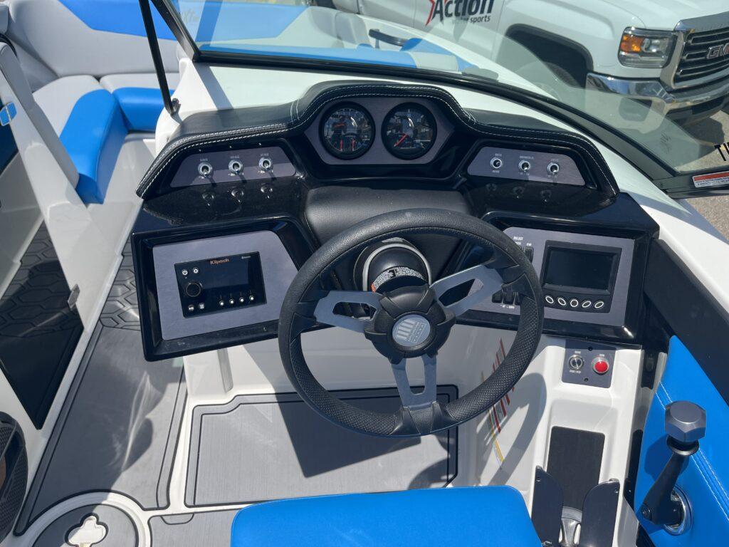 2022 MasterCraft NXT20