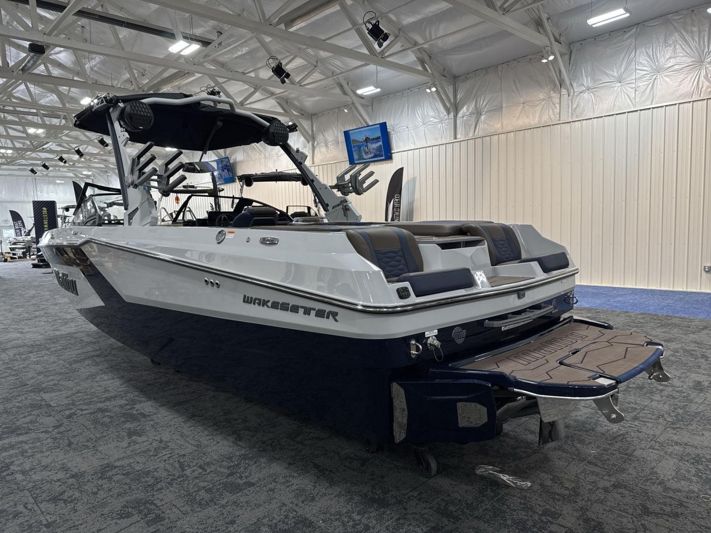 2025 Malibu 24 MXZ