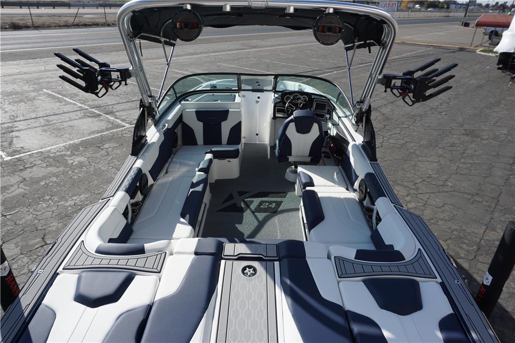 2024 MasterCraft XT24