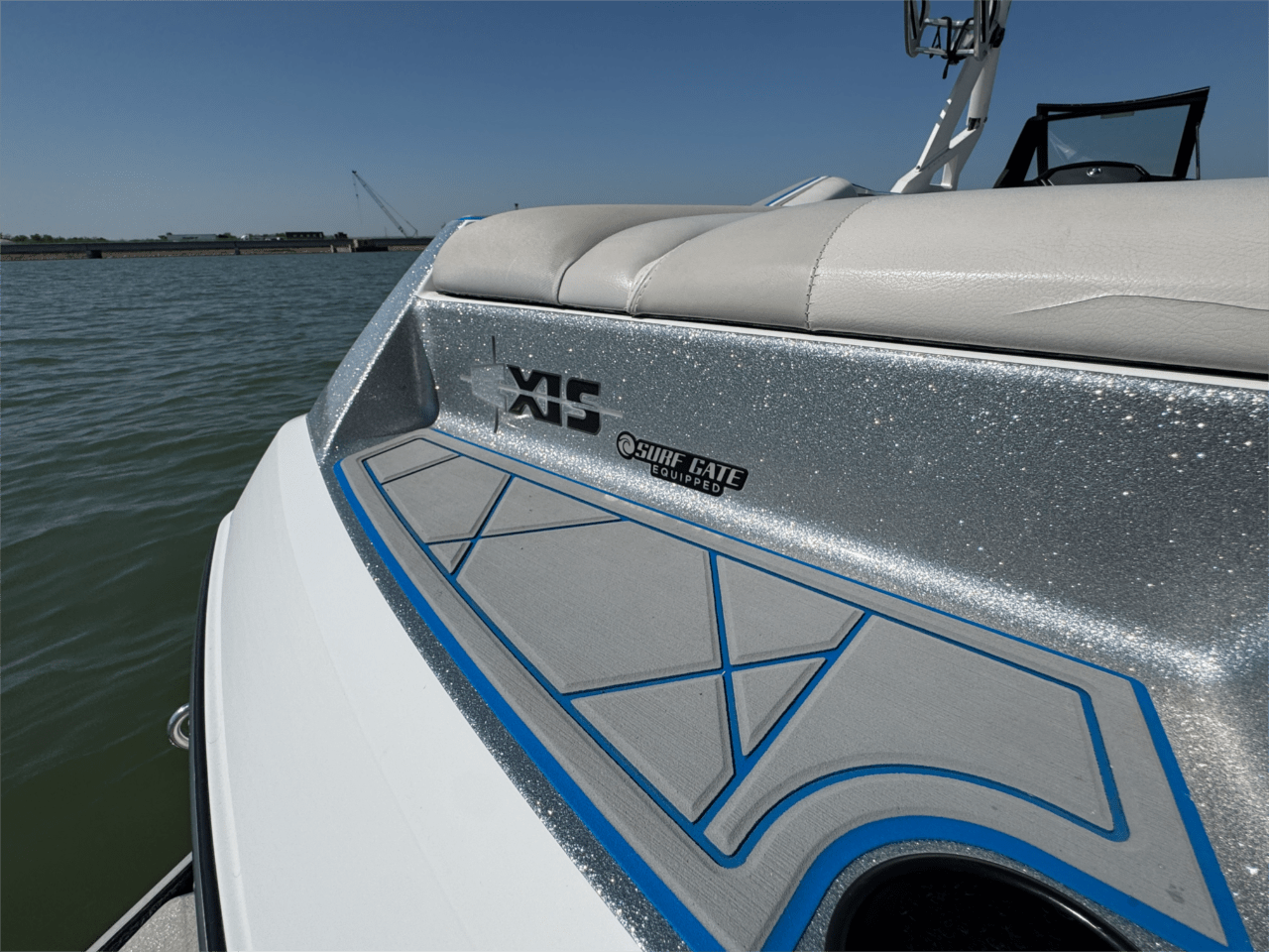 2015 Axis A22