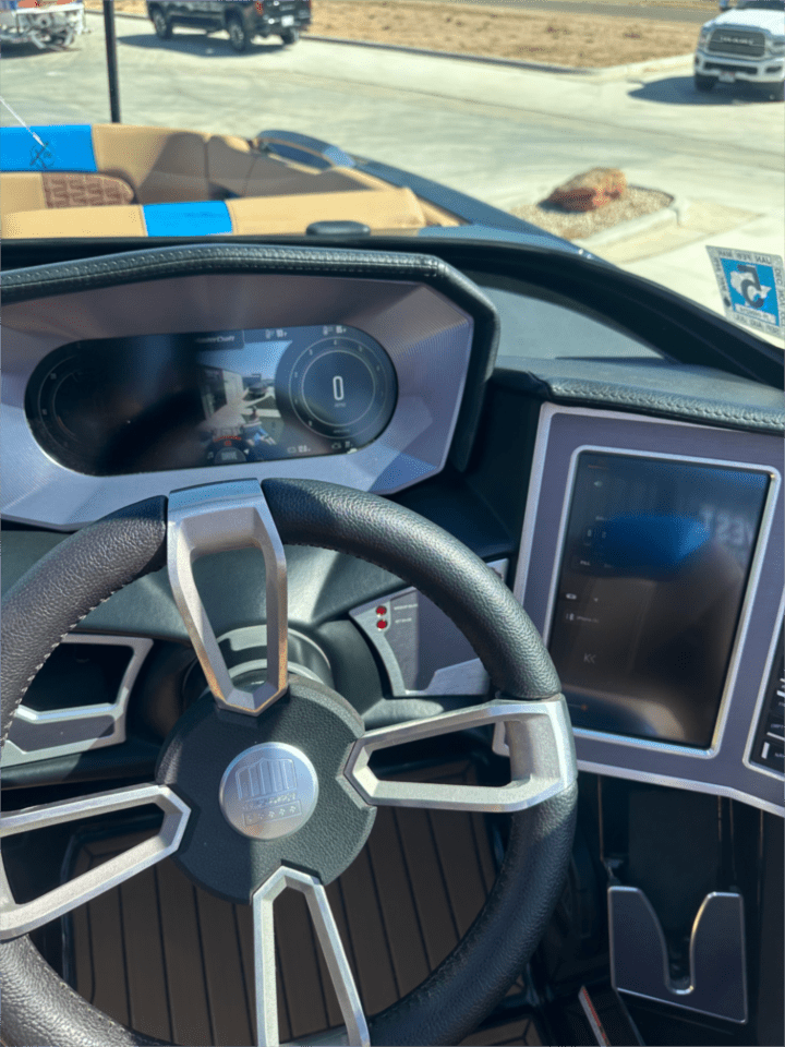 2023 MasterCraft X26