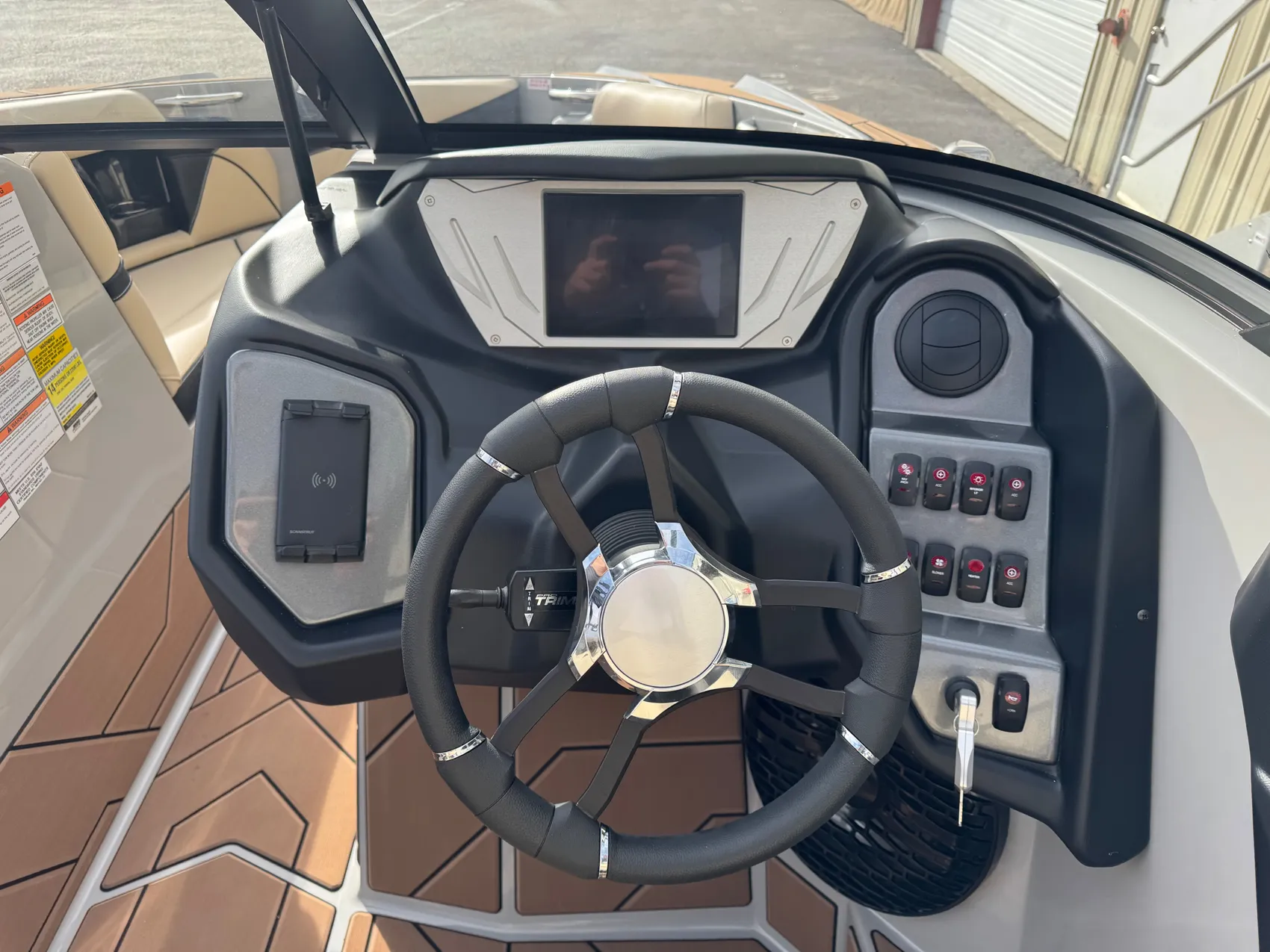 2025 Supreme S220