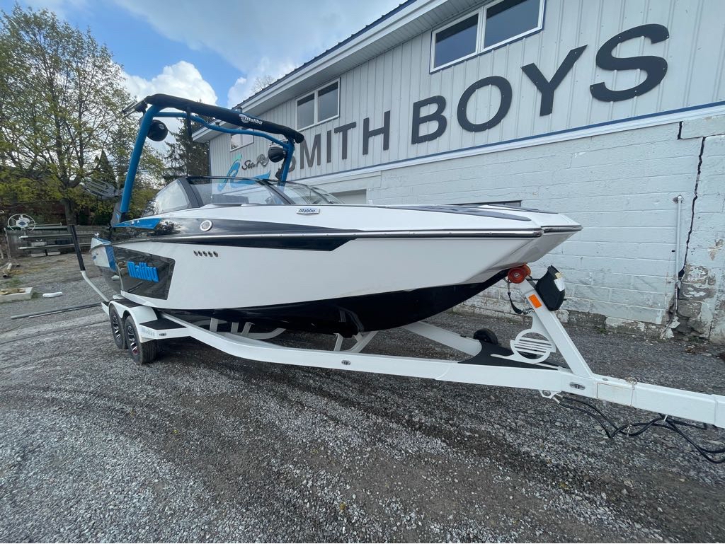 2023 Malibu Boats 24MXZ