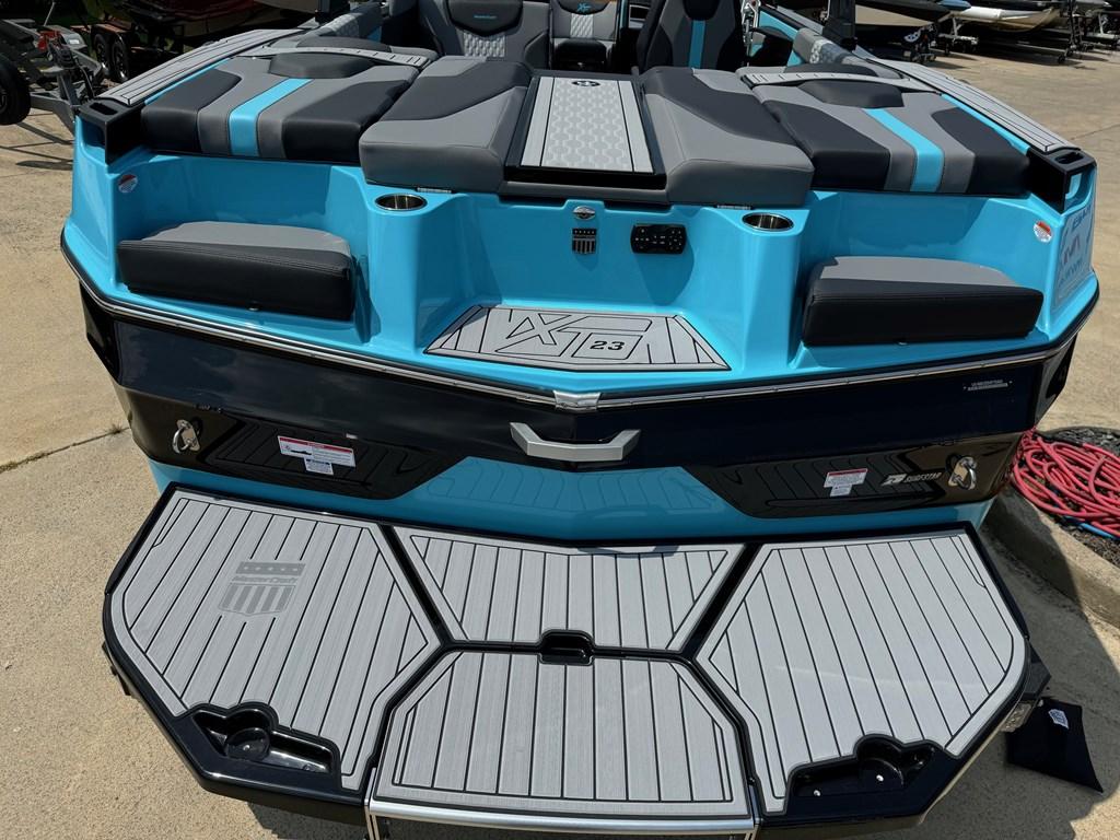 2024 MasterCraft XT23