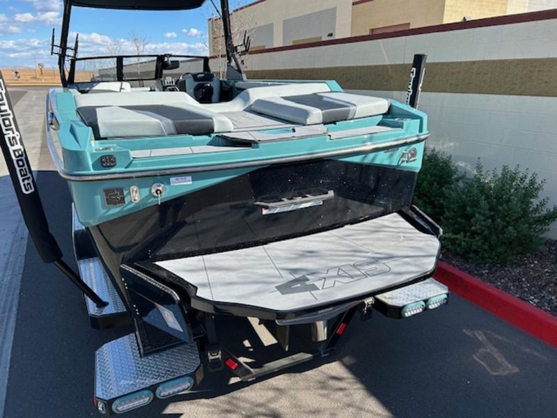 2024 Axis T250