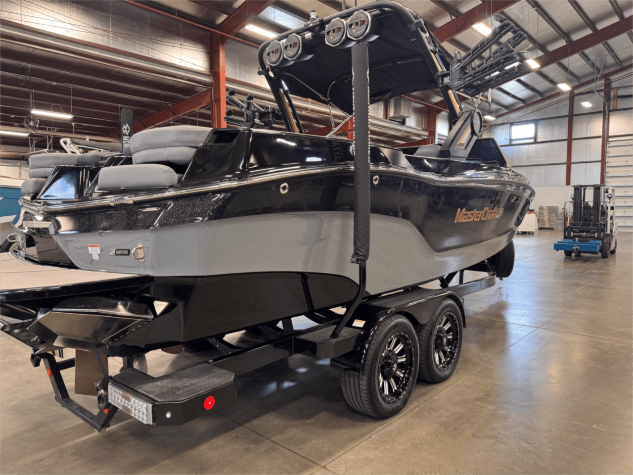 2024 MasterCraft XT-24