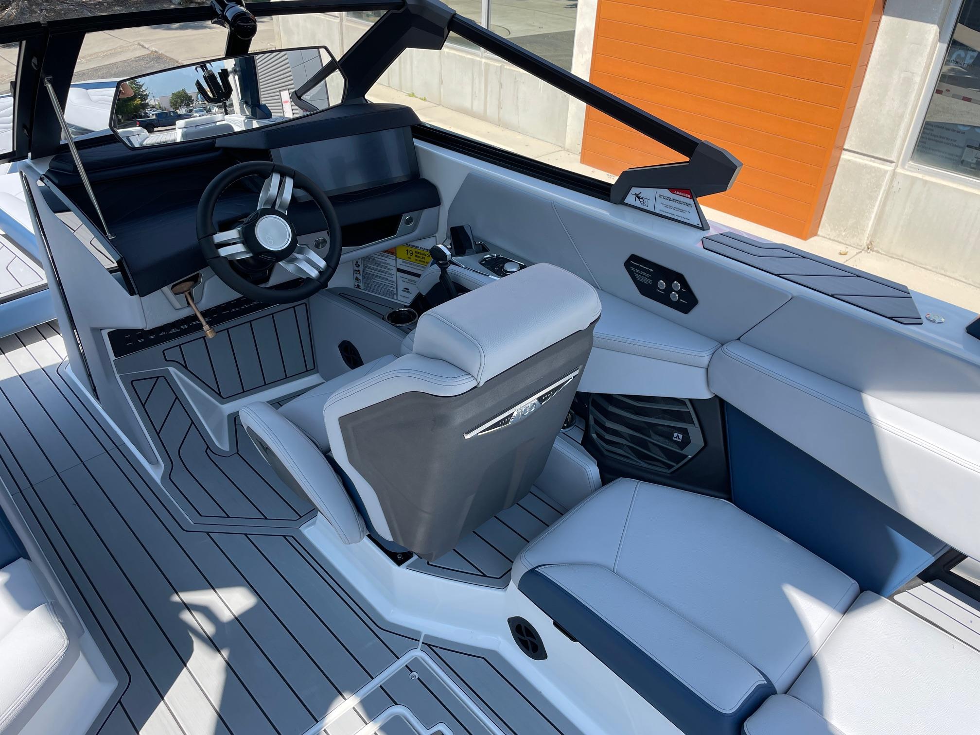 2025 NAUTIQUE G25 W/ZZ8S SUPERCHARGED POWER PLANT