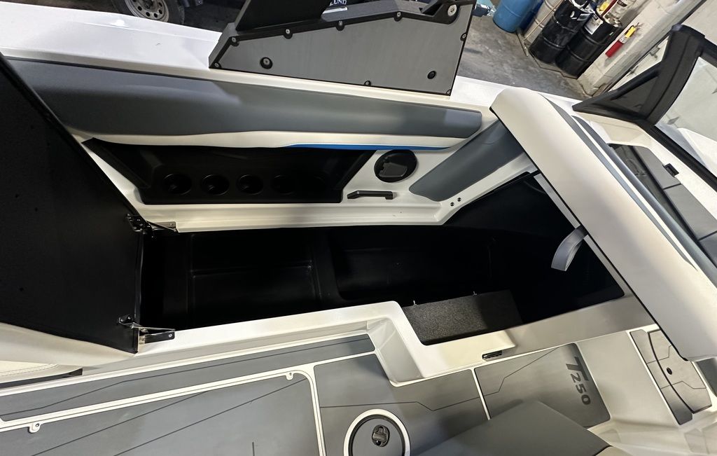2024 Axis Wake Research T250