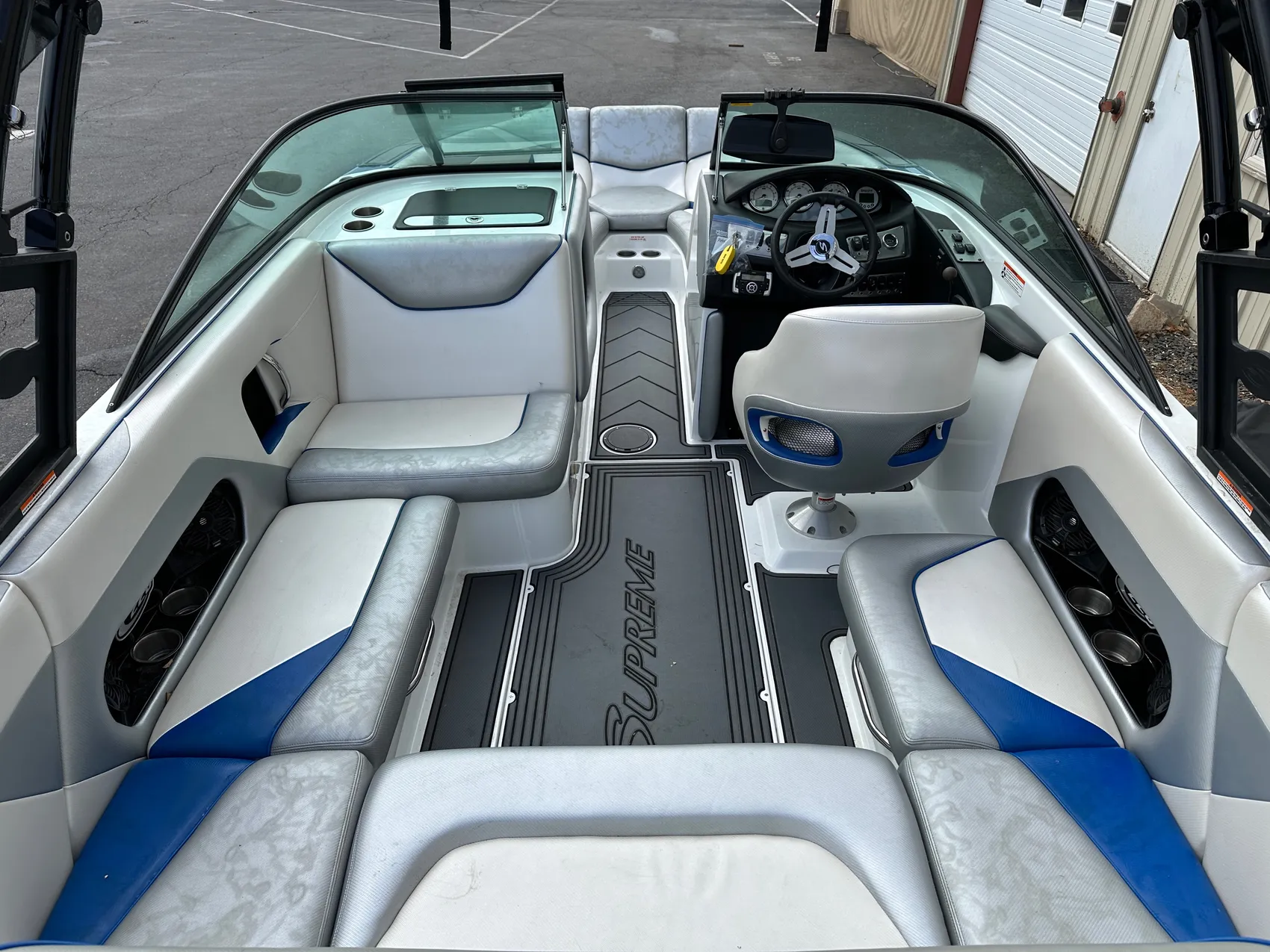 2015 Supreme S226