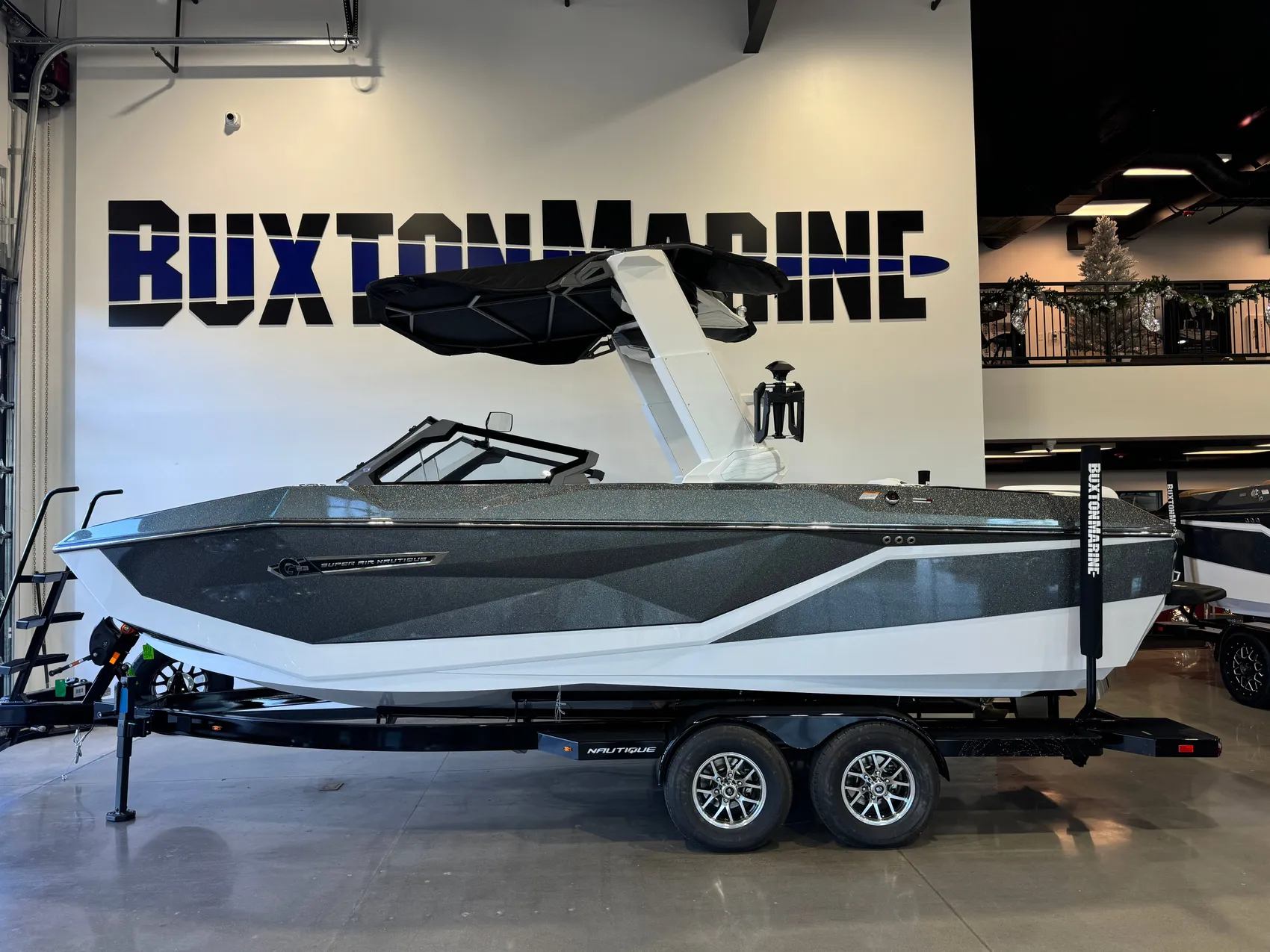 2025 Nautique G23