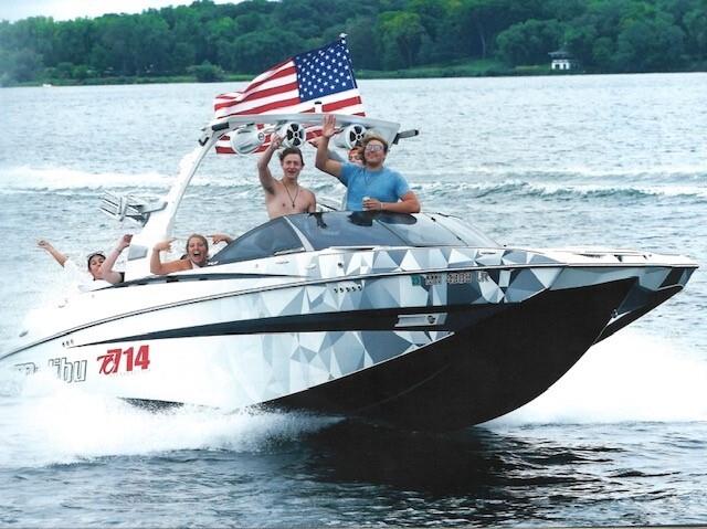 boat.Title