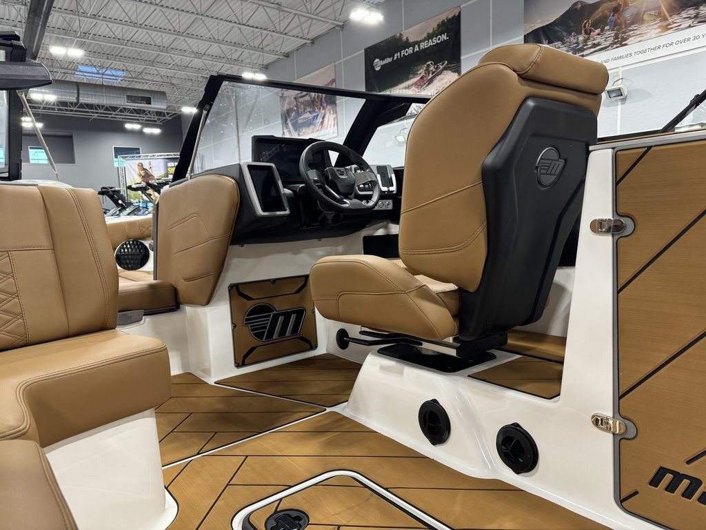2024 Malibu 25 LSV