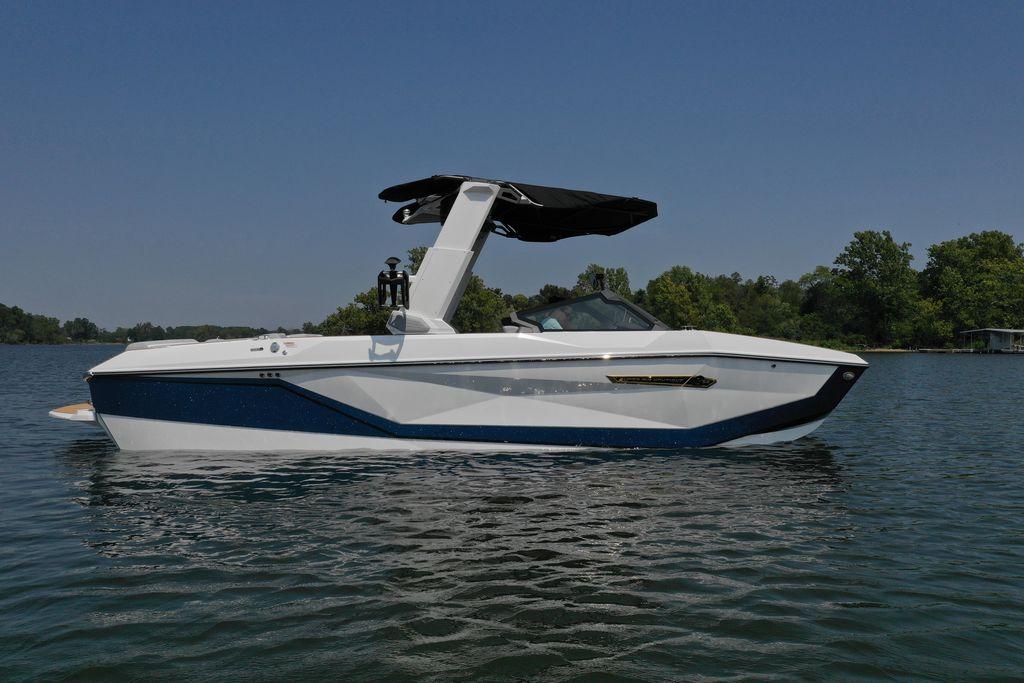 2025 Nautique G25
