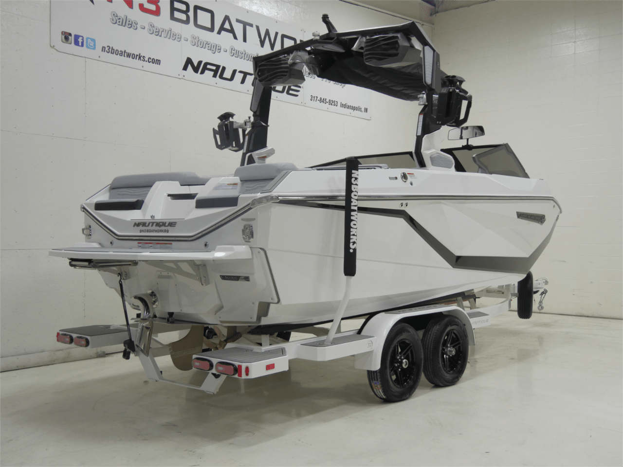 2025 Nautique G21 &#8211; Mystic White/Jet Black