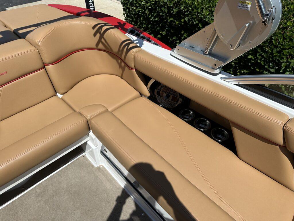 2019 MasterCraft XT21