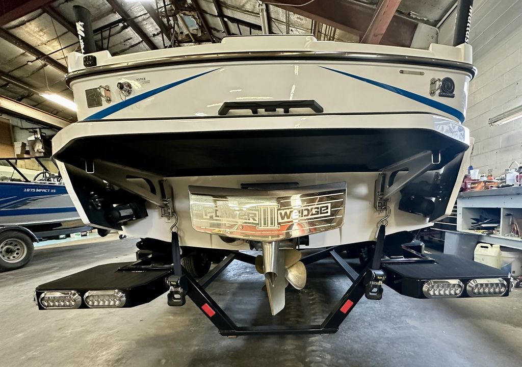 2024 Axis Wake Research T250
