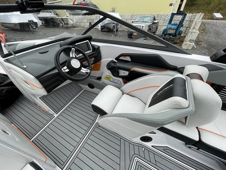 2015 Nautique G21