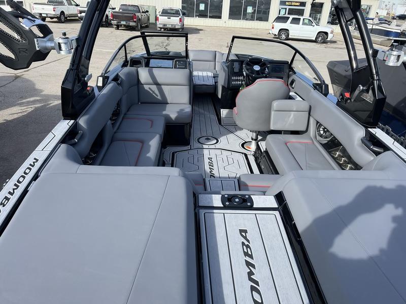 2024 MOOMBA CRAZ