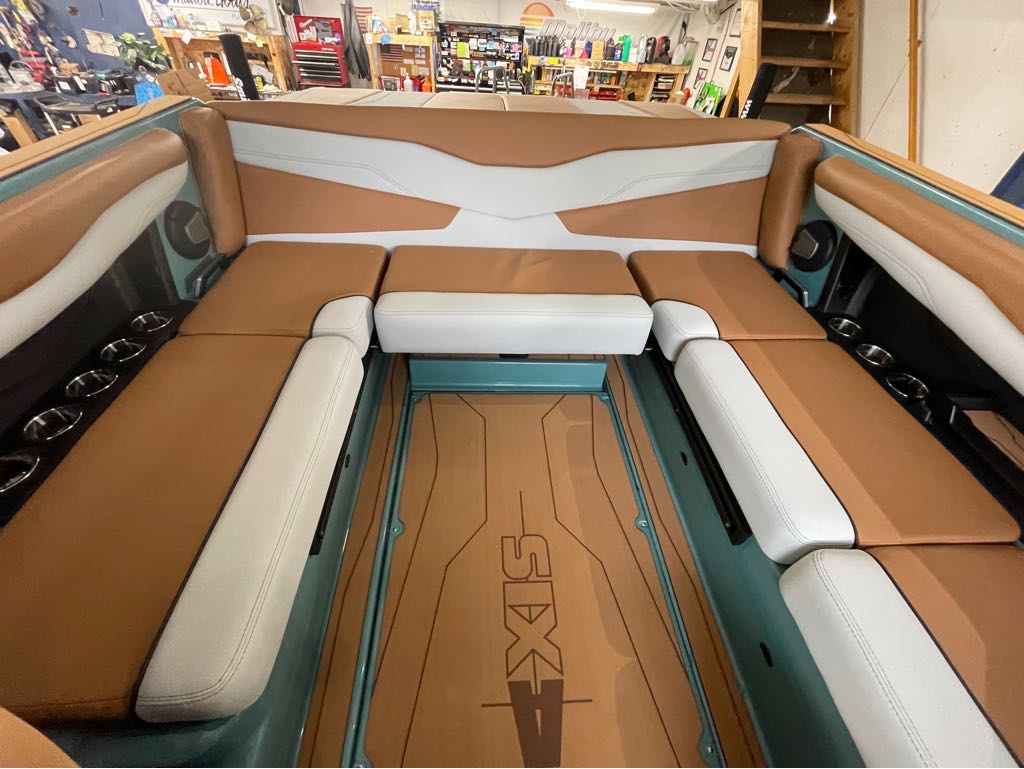 2024 Axis Wake Research T220