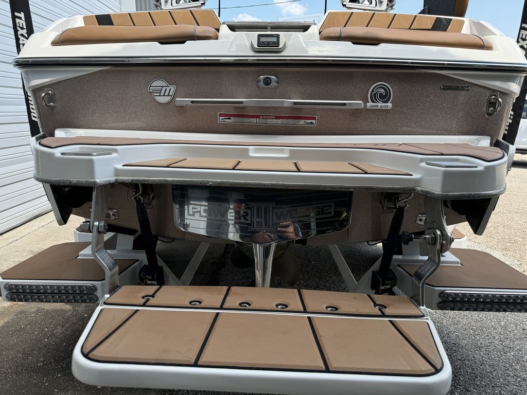 2020 Malibu Boats 23 MXZ