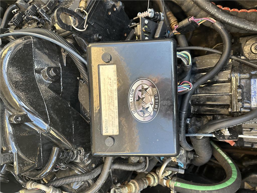 2005 Malibu 25 LSV