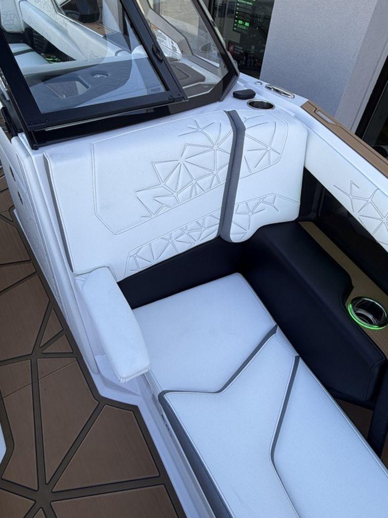 2025 Nautique G25 Paragon Centennial Edition
